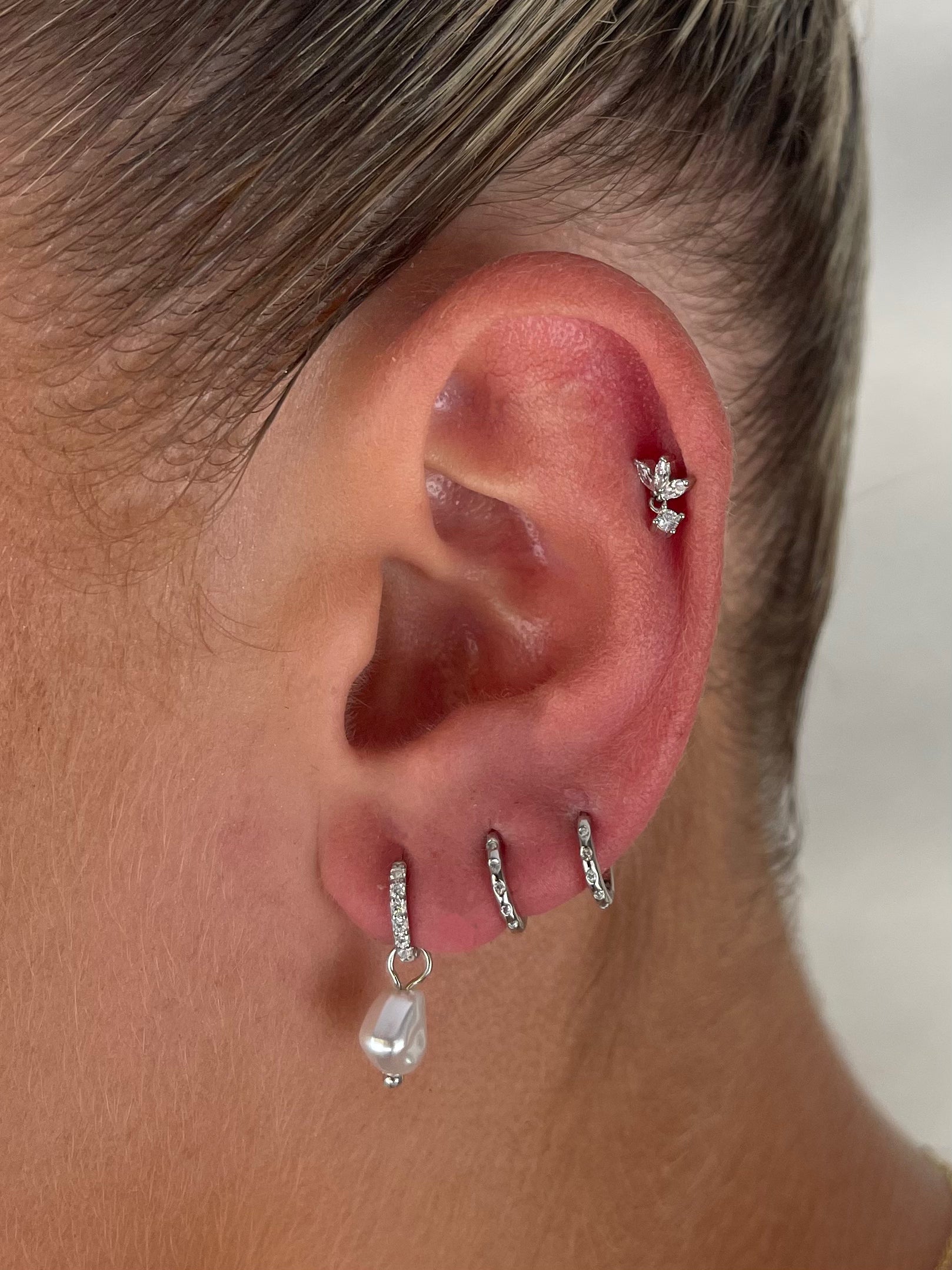 Katie pearl silver earring