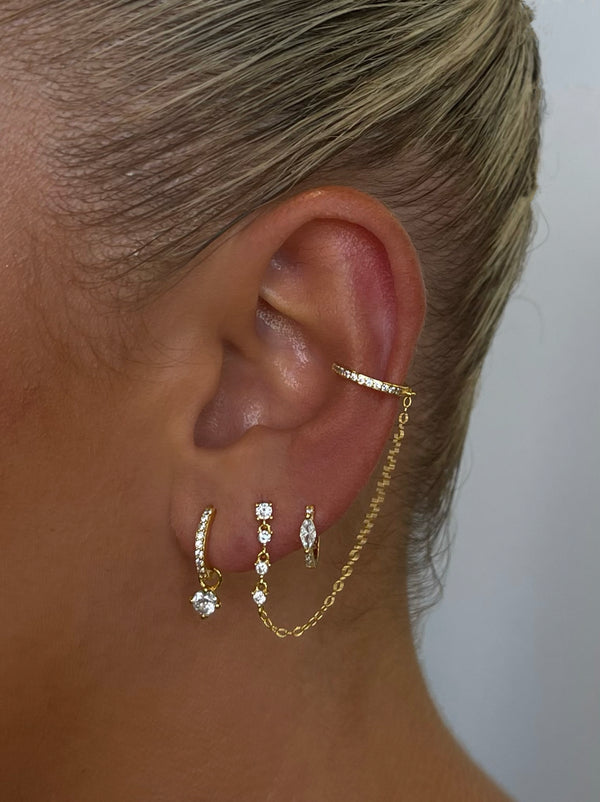 Loie white earrings
