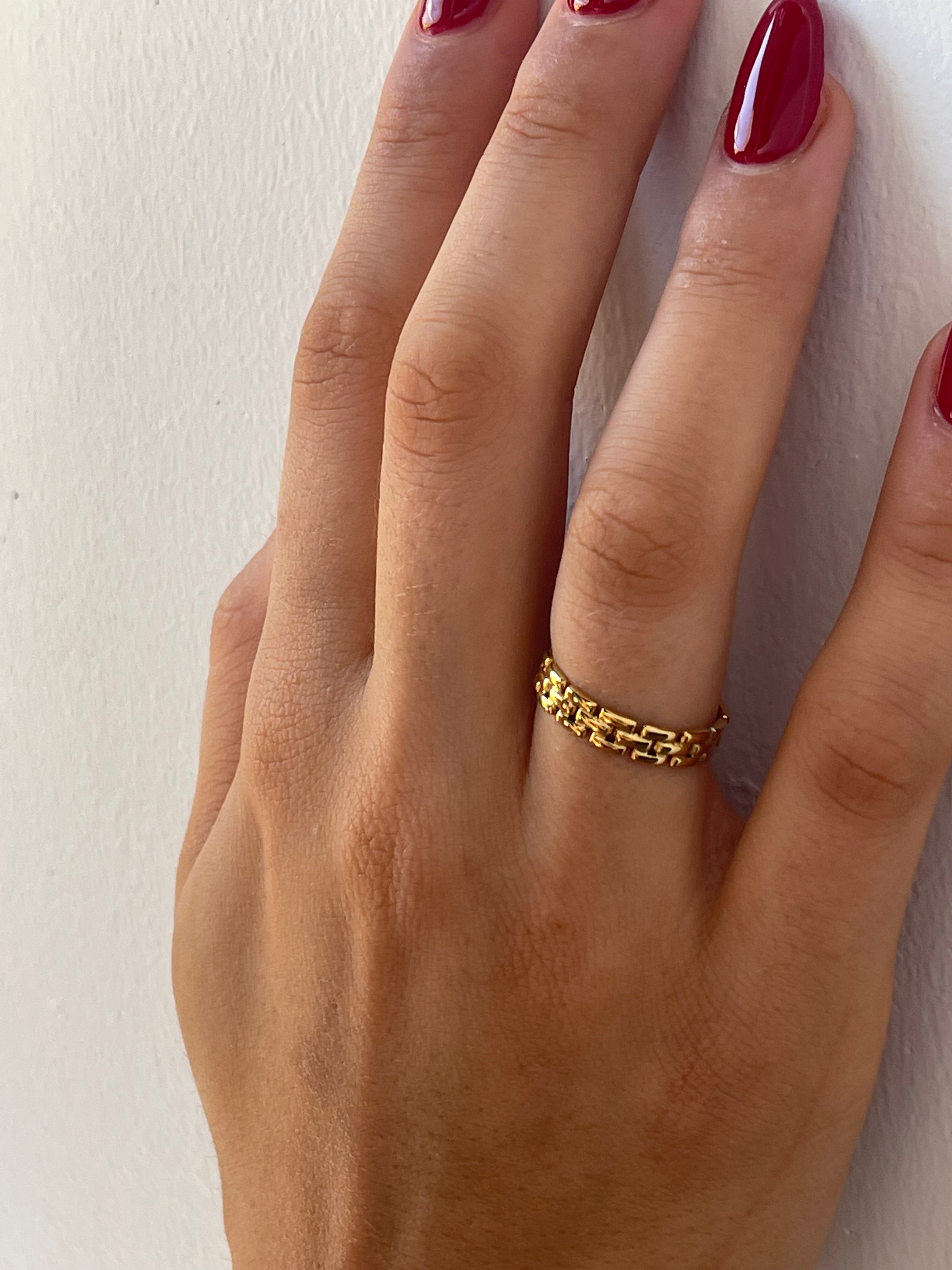 Nixie ring