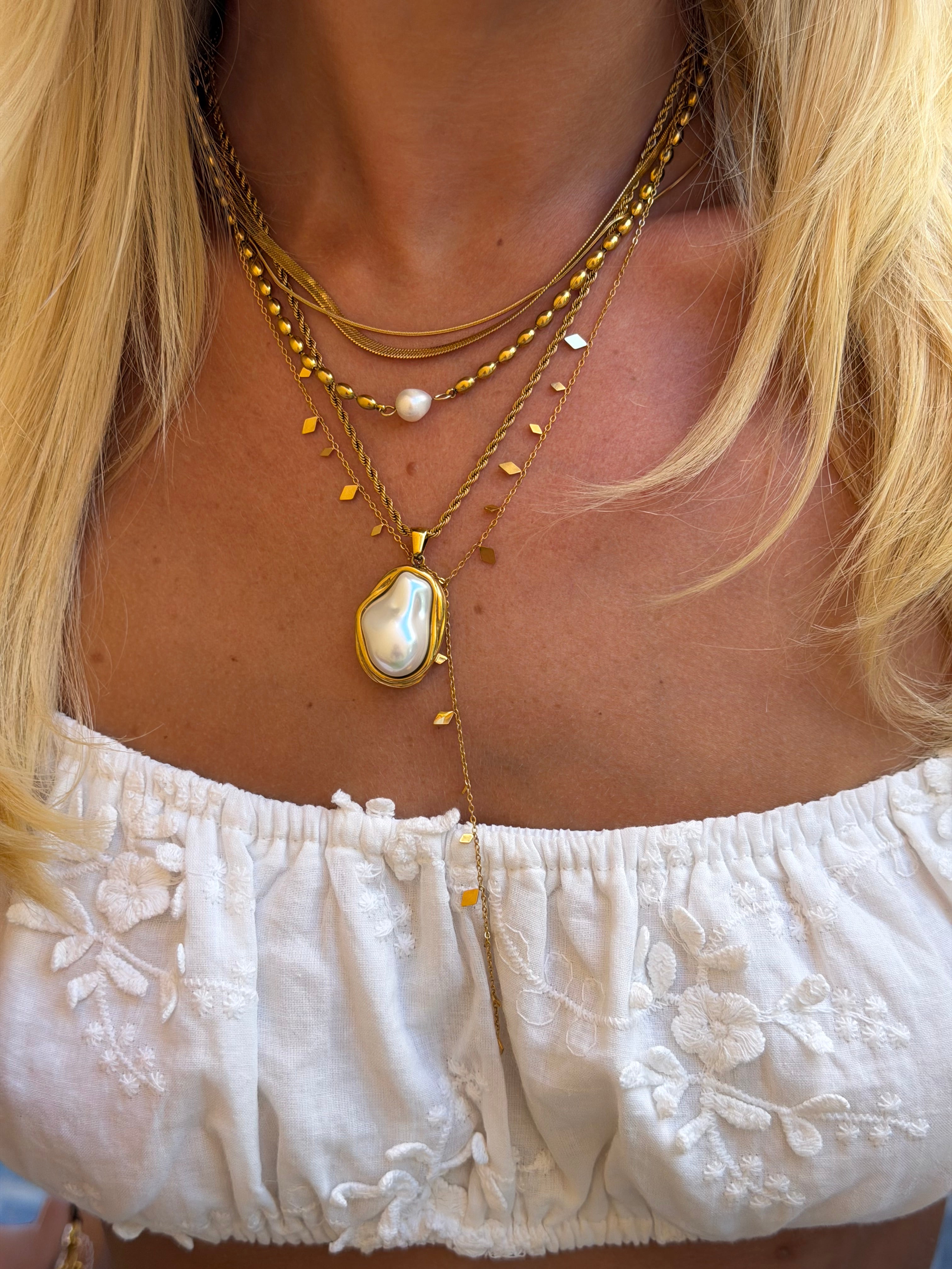Belize Pearl Drop Necklace