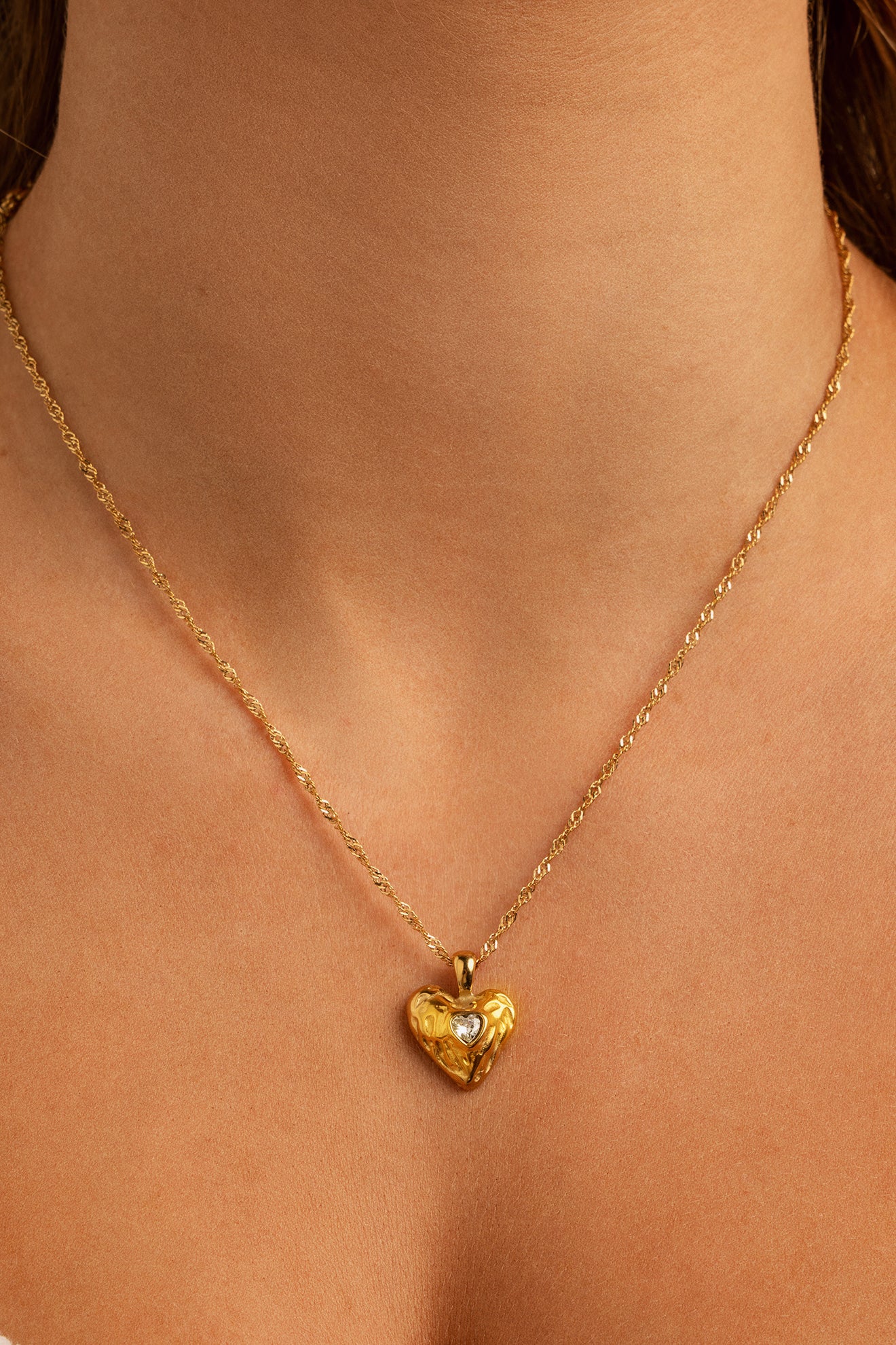Moorey White Heart Necklace