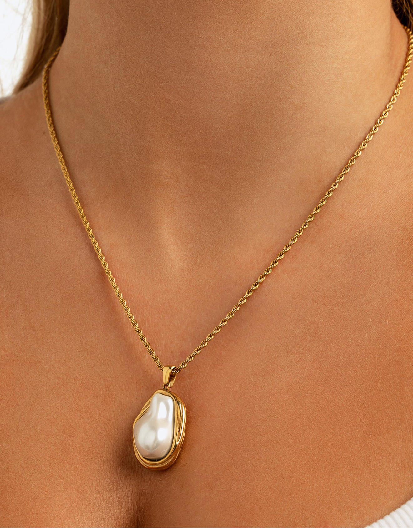 Belize Pearl Drop Necklace