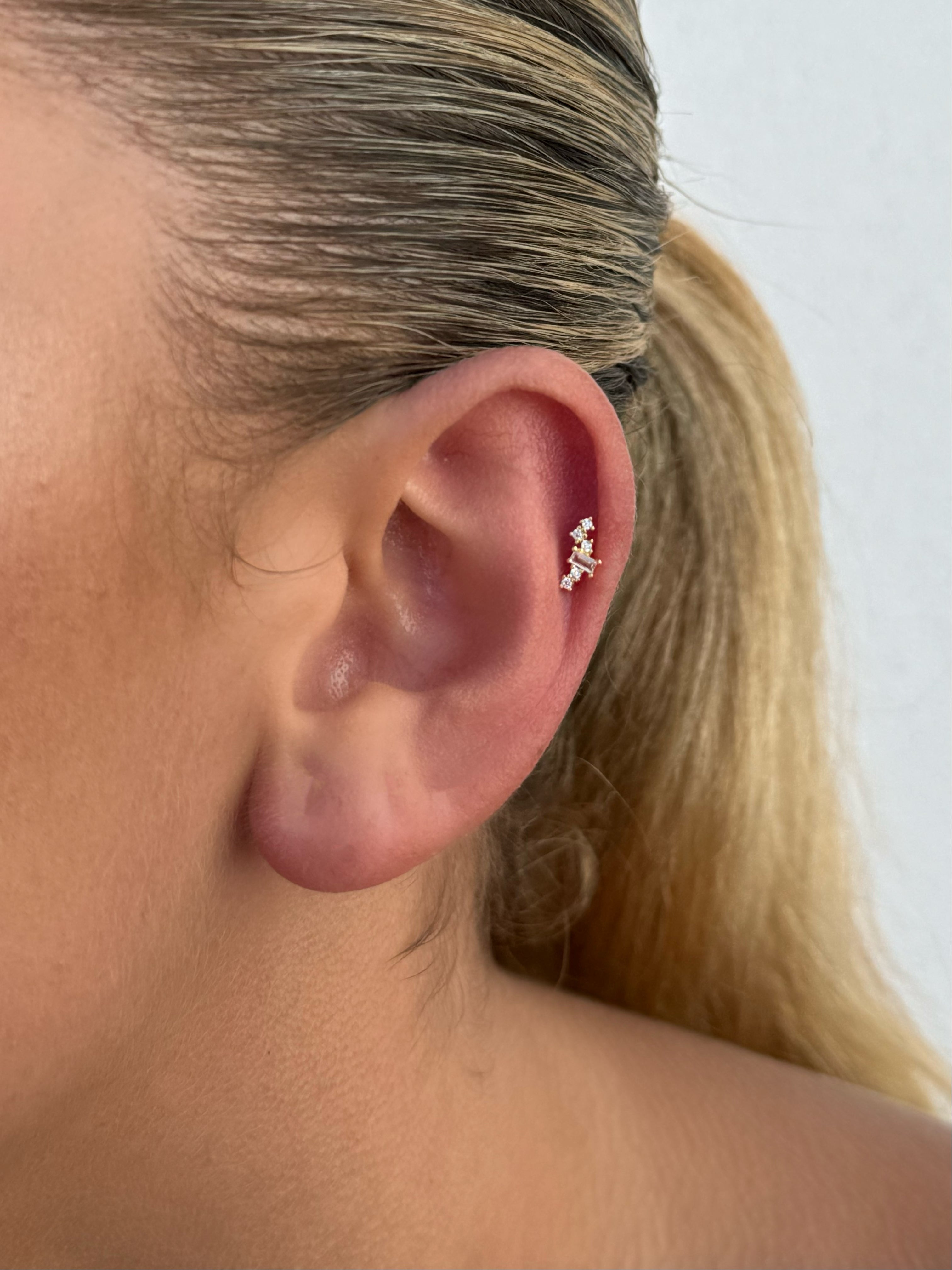 Bonnie flat back earring