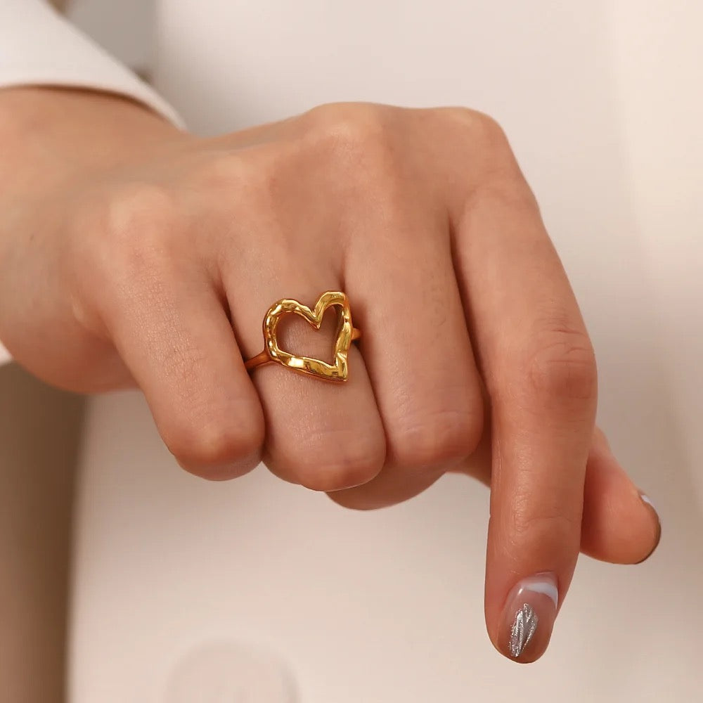 Savita Heart Ring