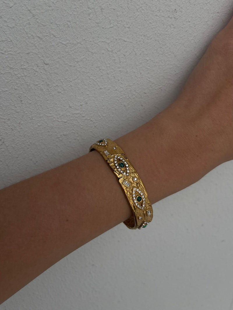 Caprani eye cuff bracelet