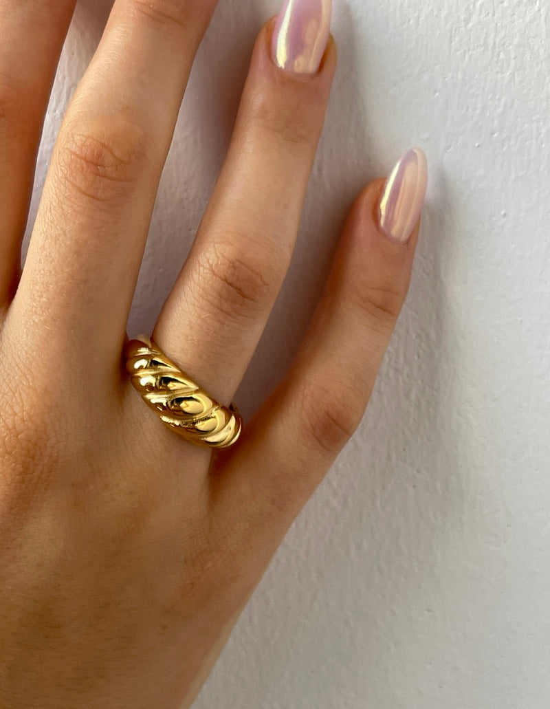 Croissant Ring