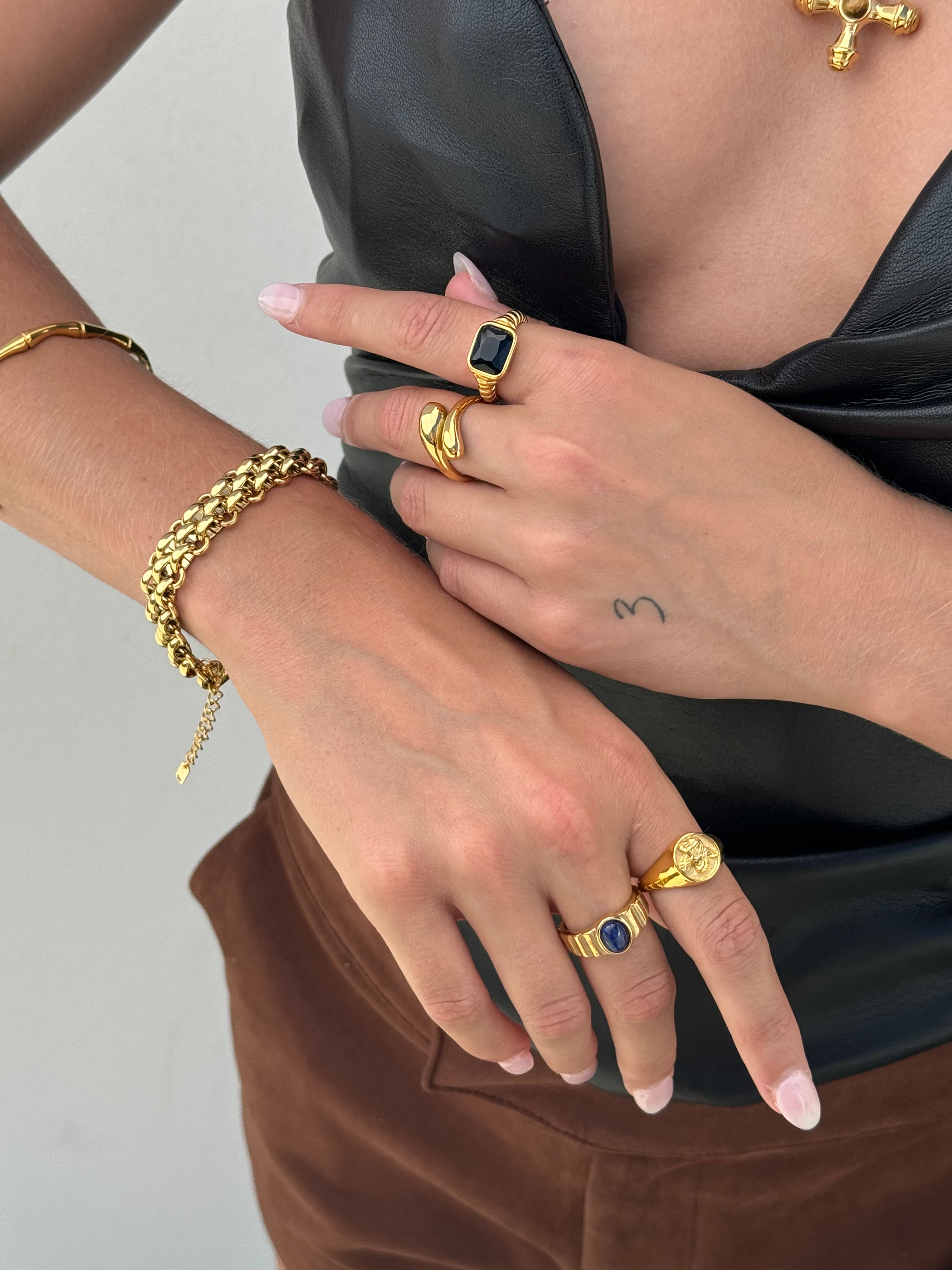 Hailey Lapis Blue Ring