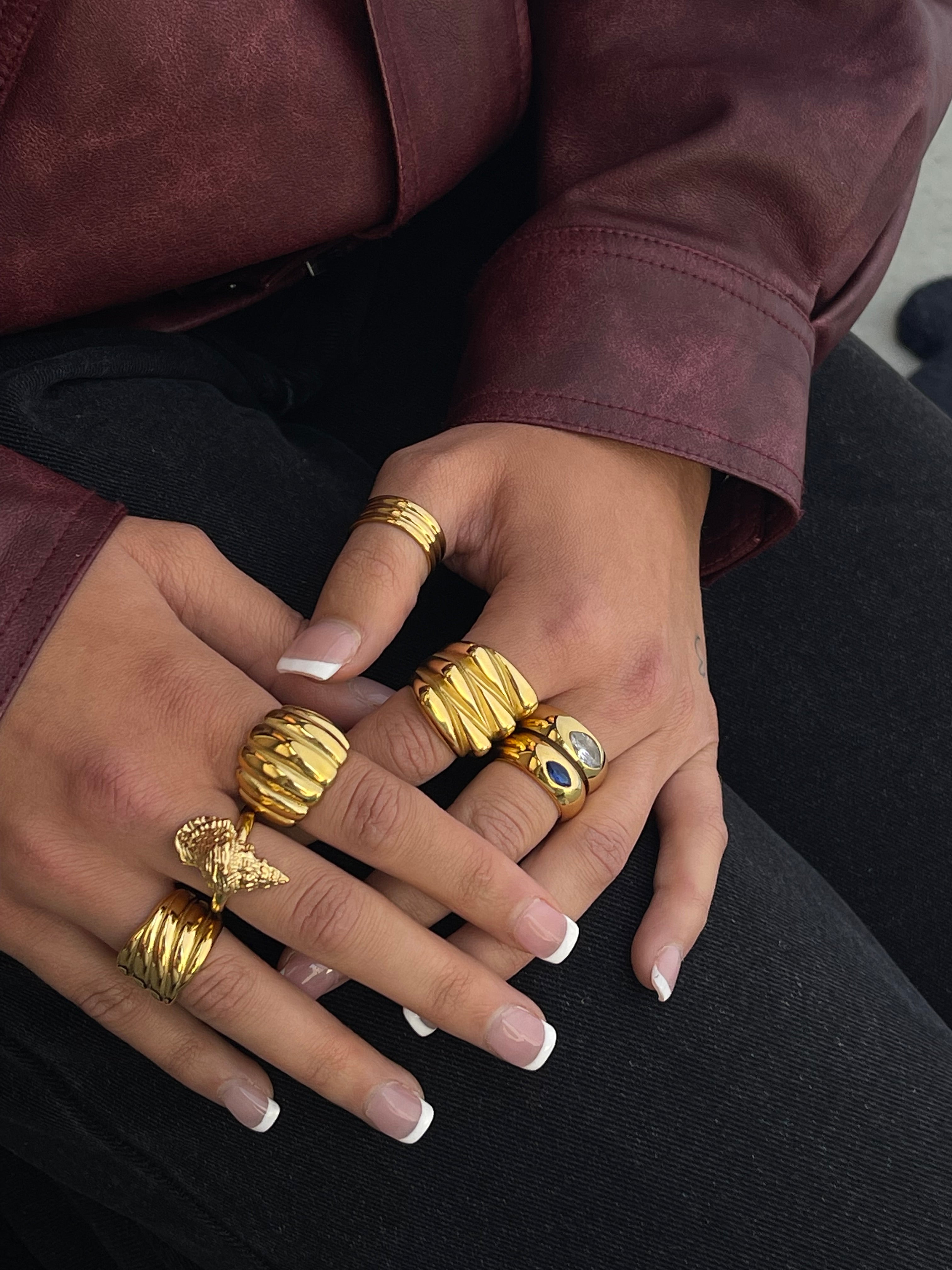 Calla Conch Shell Ring