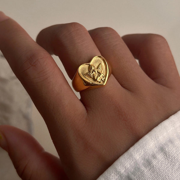 Gloria Heart Angel Ring