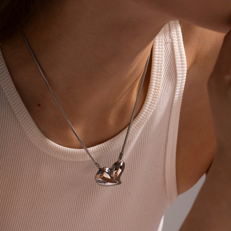 Jordie heart silver necklace